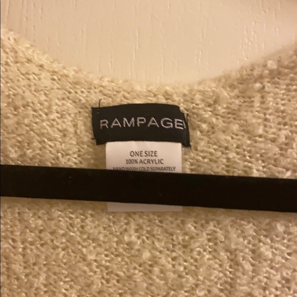 Cream sleeveless sweater duster - Picture 2 of 3